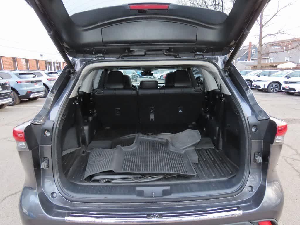 used 2020 Toyota Highlander car, priced at $24,495