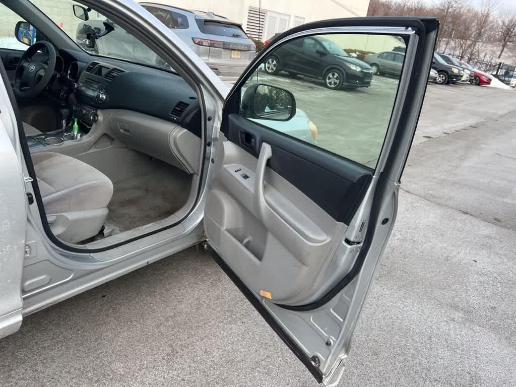 used 2008 Toyota Highlander car, priced at $7,495