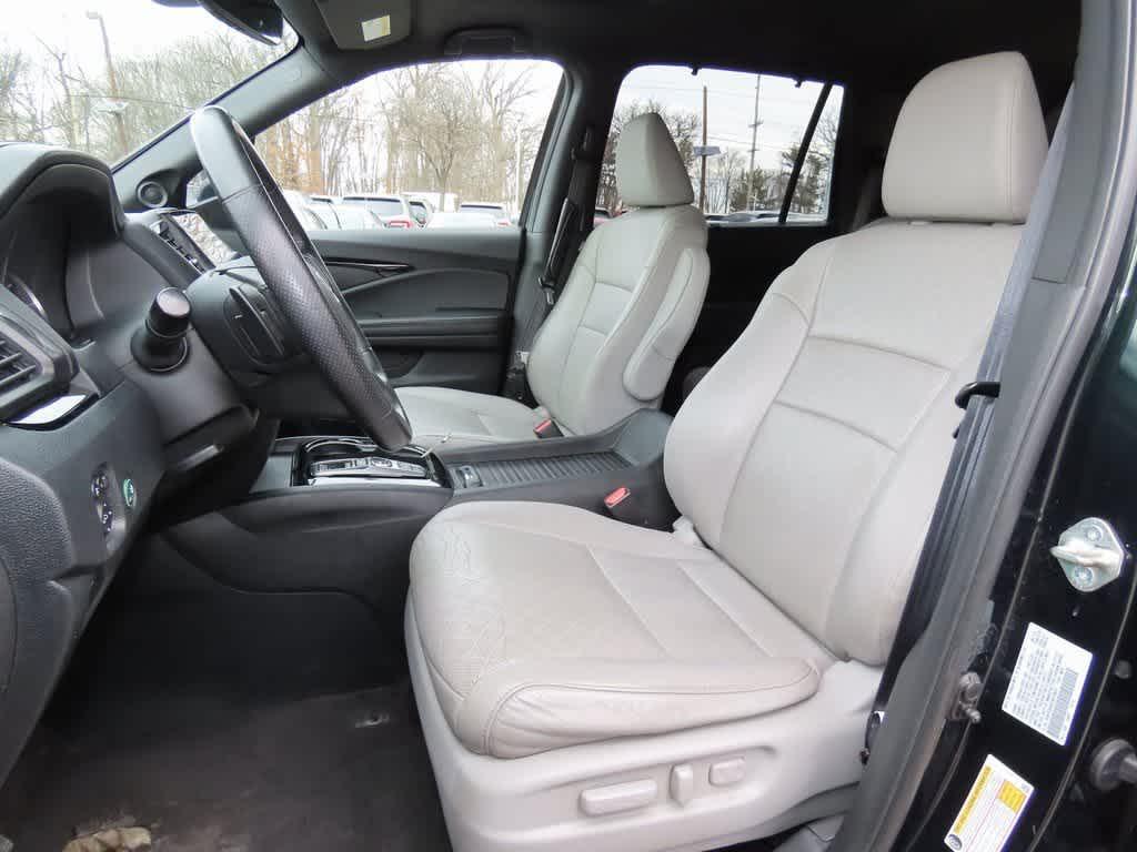 used 2020 Honda Passport car, priced at $25,000