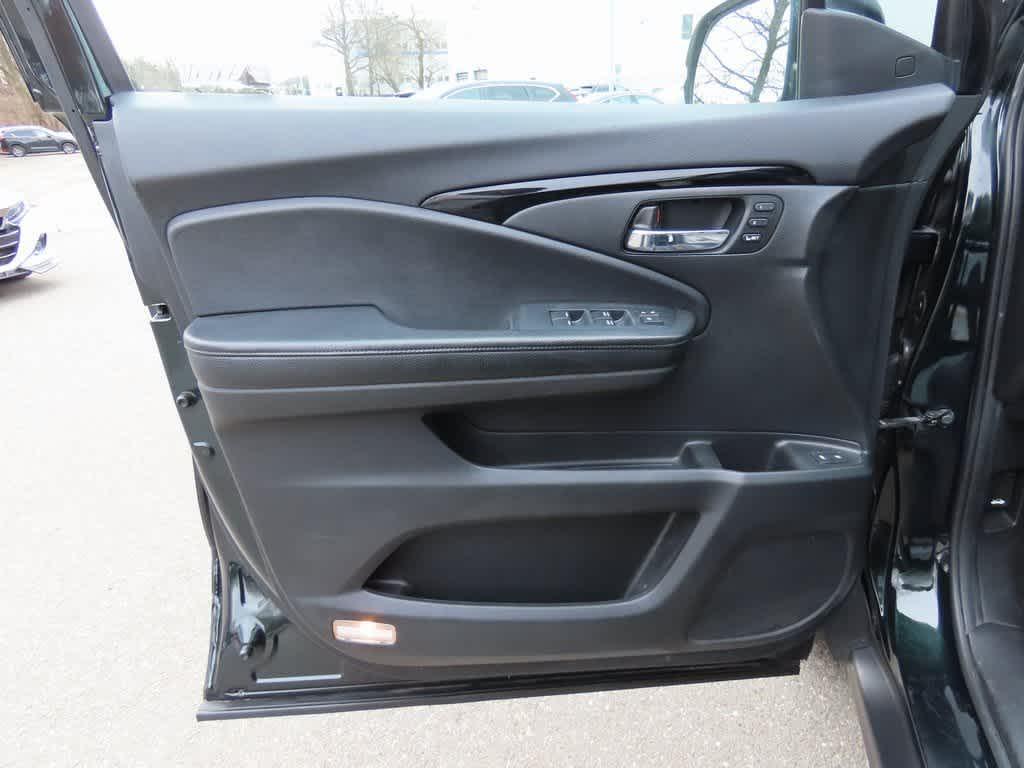 used 2020 Honda Passport car, priced at $25,000