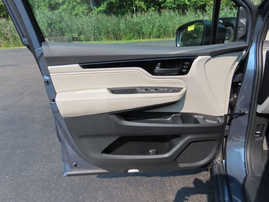 new 2026 Honda Odyssey car, priced at $48,990