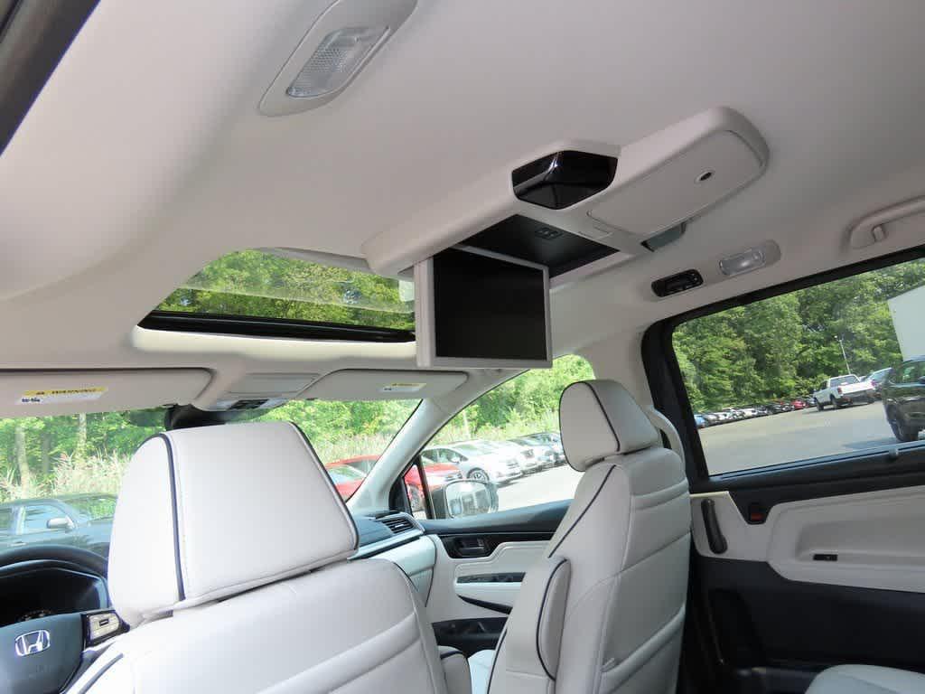 new 2026 Honda Odyssey car, priced at $48,990