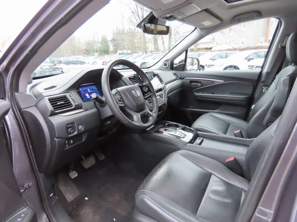 used 2022 Honda Pilot car, priced at $24,995