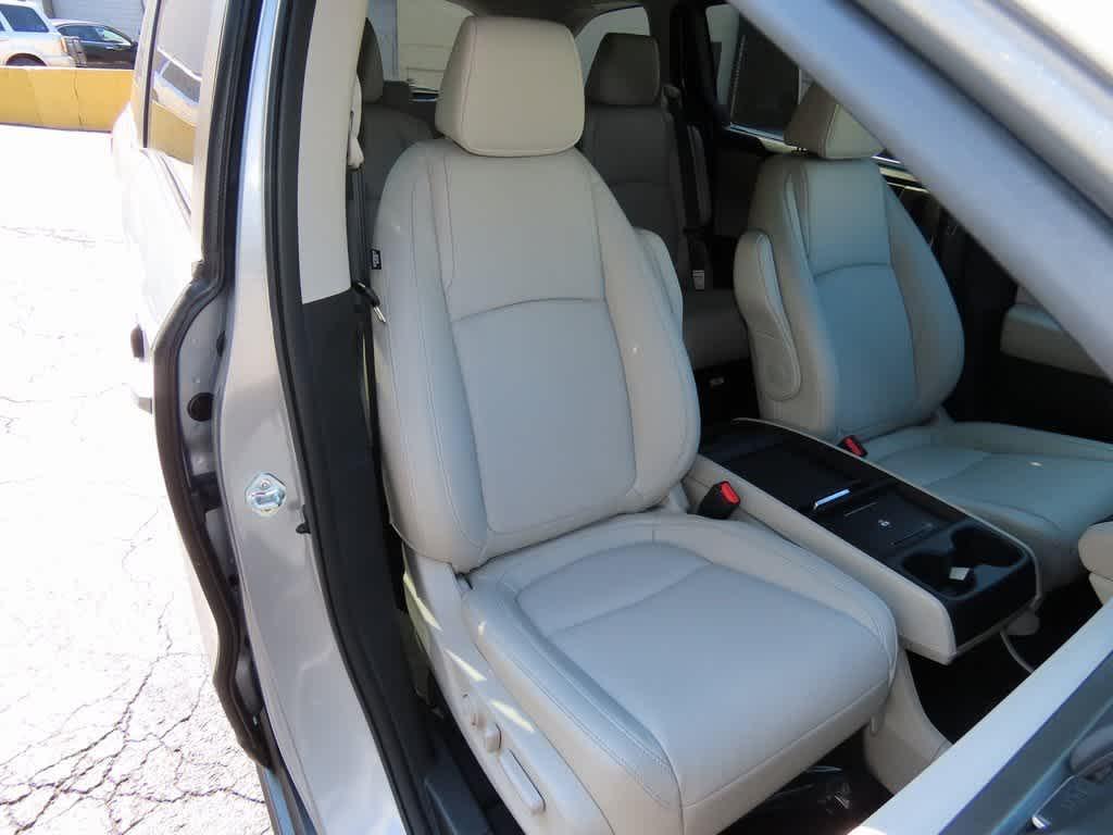 new 2026 Honda Odyssey car, priced at $44,655