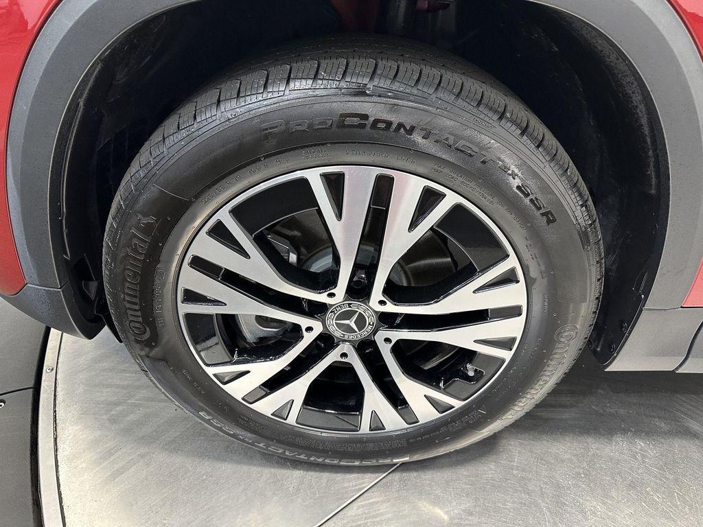 used 2026 Mercedes-Benz GLA 250 car, priced at $43,900