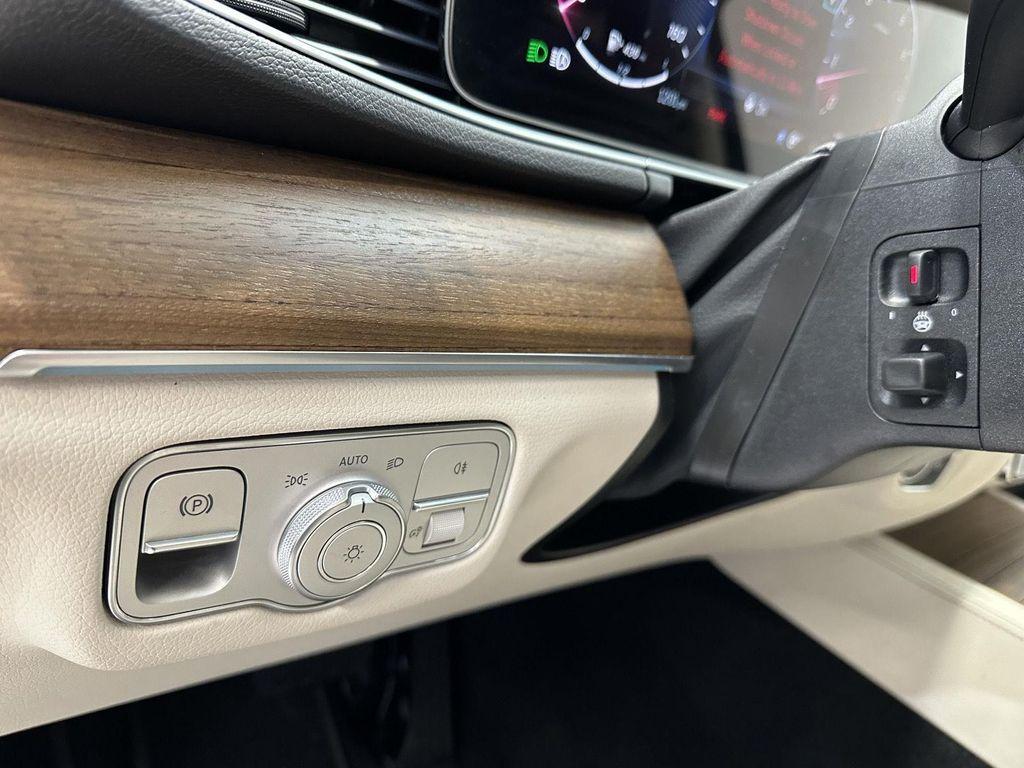 used 2025 Mercedes-Benz GLE 350 car, priced at $59,990