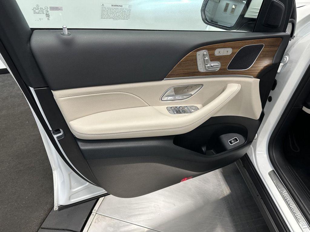 used 2025 Mercedes-Benz GLE 350 car, priced at $59,990