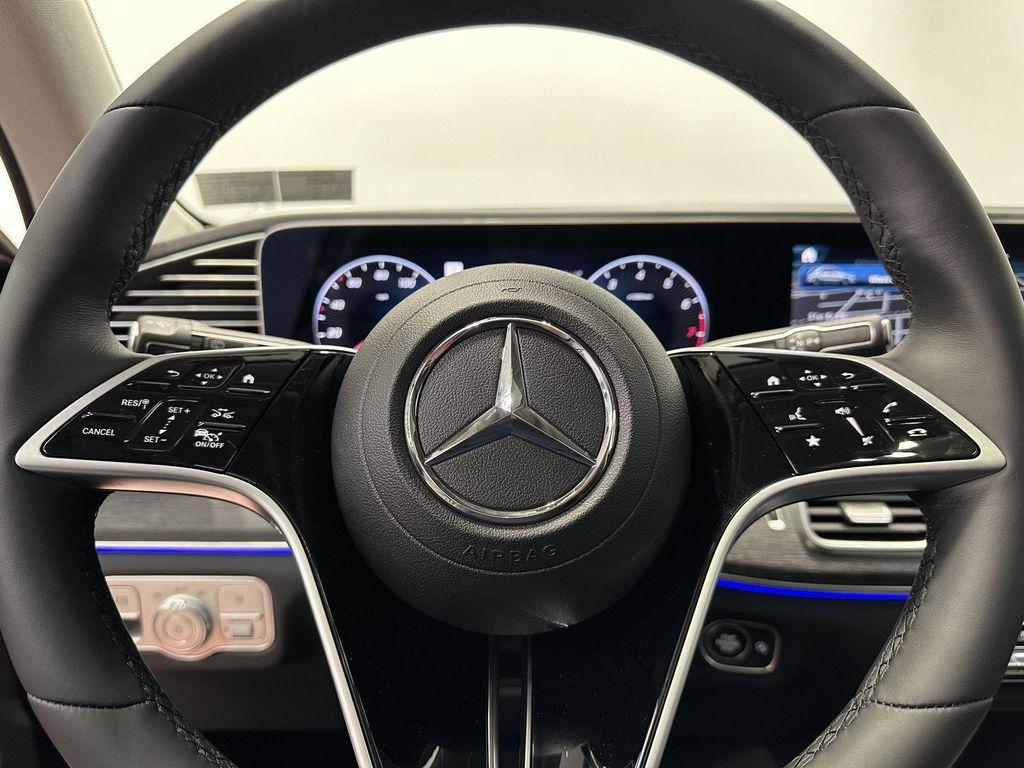 new 2026 Mercedes-Benz GLE 450 car, priced at $79,925