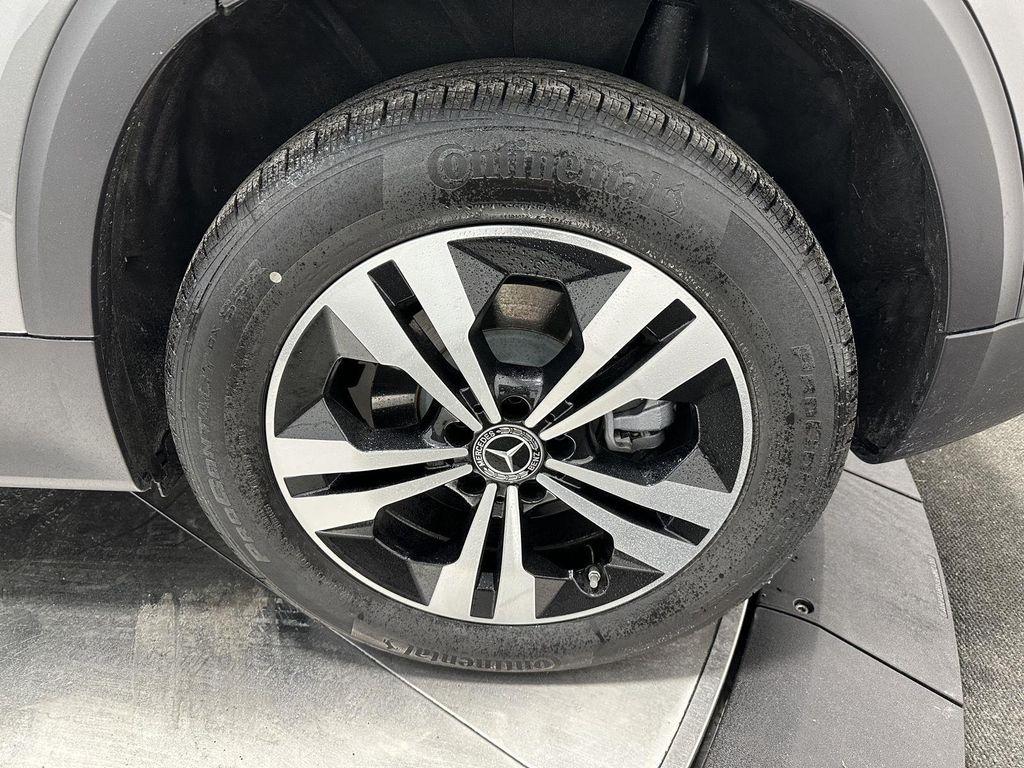 used 2026 Mercedes-Benz GLB 250 car, priced at $46,900