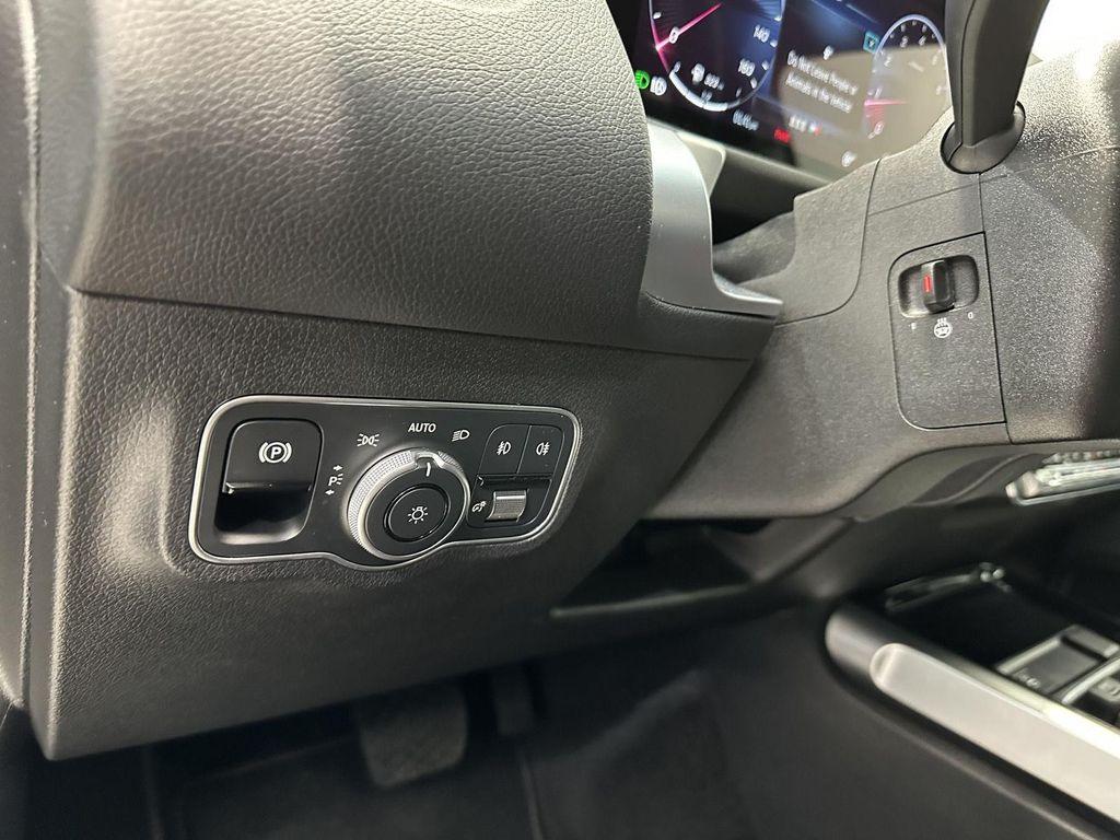 used 2026 Mercedes-Benz GLB 250 car, priced at $46,900