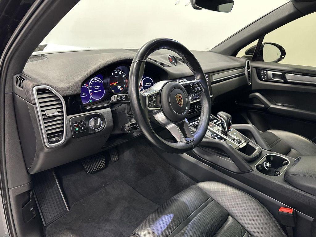 used 2022 Porsche Cayenne car, priced at $55,400