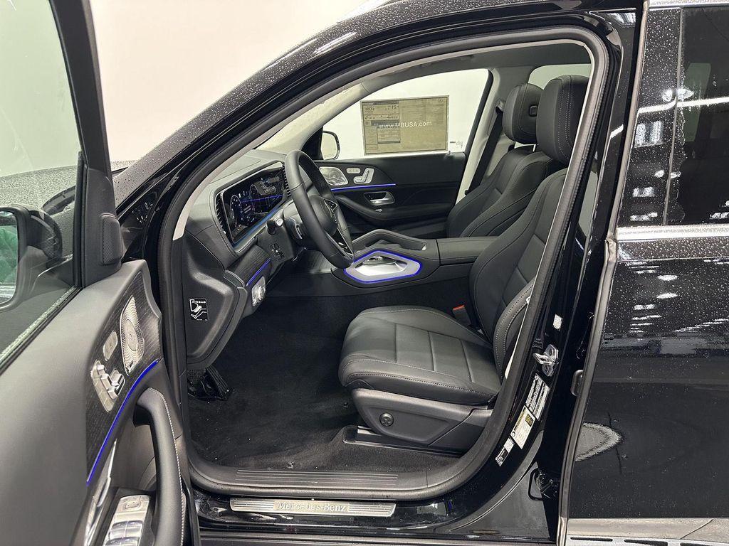 new 2026 Mercedes-Benz GLS 450 car, priced at $93,715