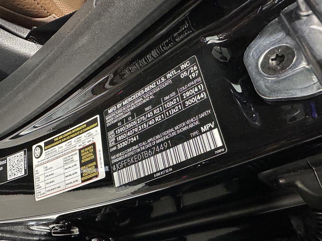 new 2026 Mercedes-Benz GLS 450 car, priced at $107,105