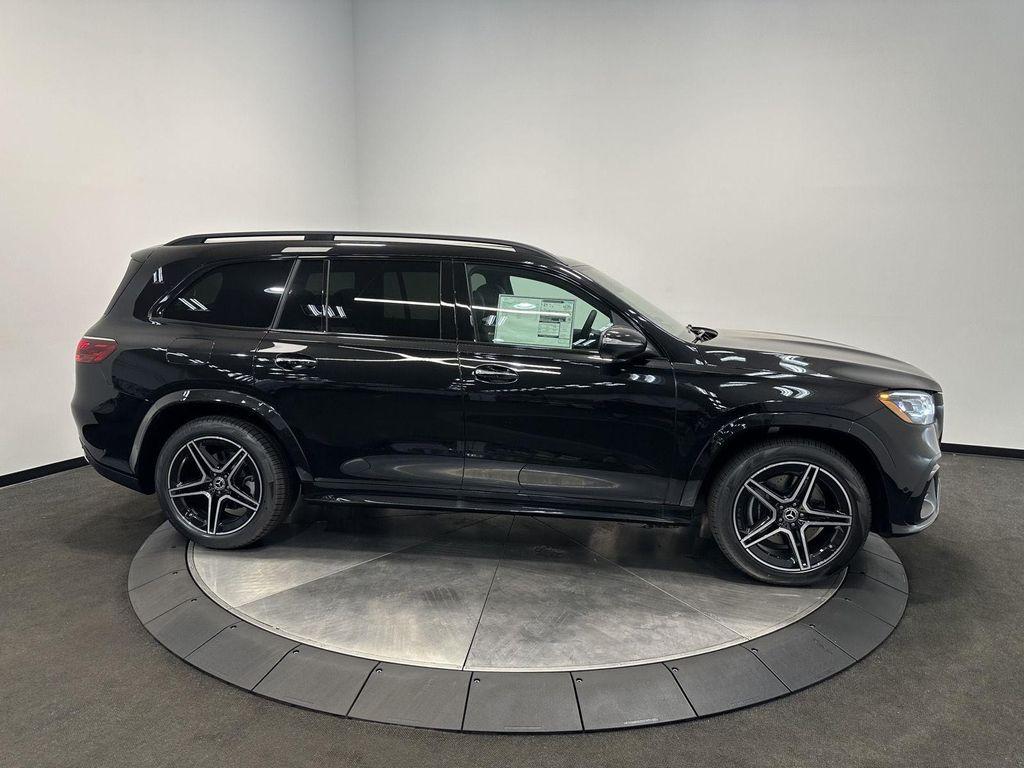 new 2026 Mercedes-Benz GLS 450 car, priced at $107,105
