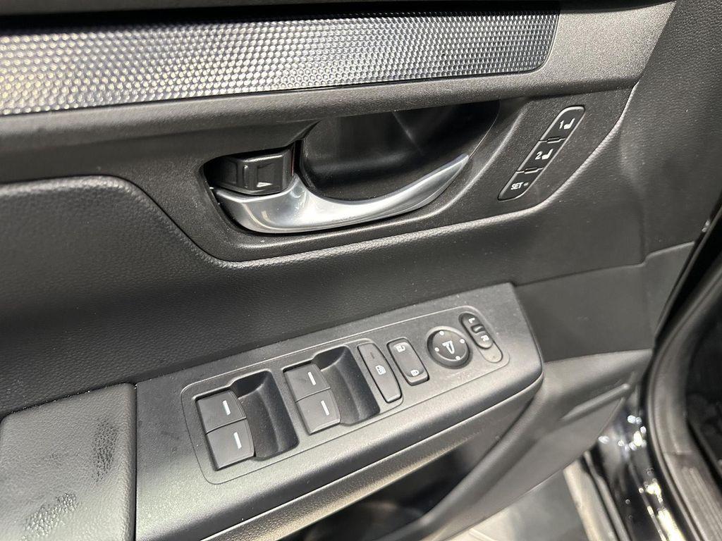 used 2024 Honda CR-V Hybrid car, priced at $33,900