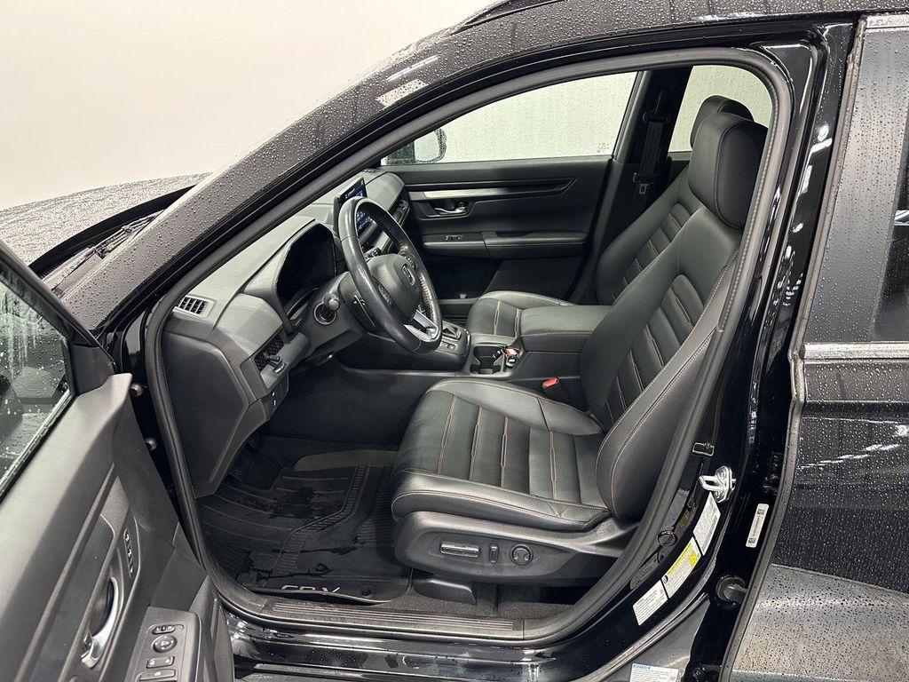 used 2024 Honda CR-V Hybrid car, priced at $33,900