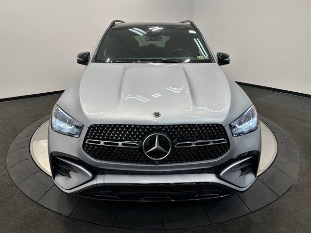 new 2025 Mercedes-Benz GLE 580 car, priced at $94,495