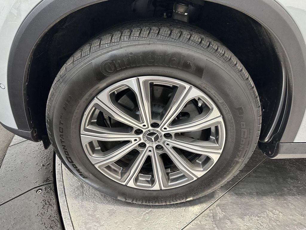 used 2025 Mercedes-Benz GLC 300 car, priced at $47,990