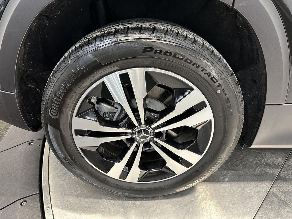 used 2026 Mercedes-Benz GLB 250 car, priced at $44,400