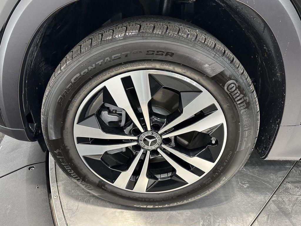 used 2026 Mercedes-Benz GLB 250 car, priced at $44,400