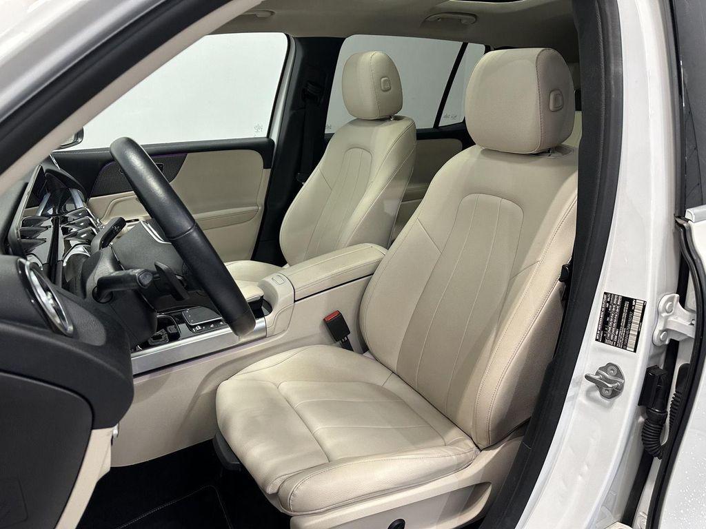 used 2021 Mercedes-Benz GLB 250 car, priced at $26,400