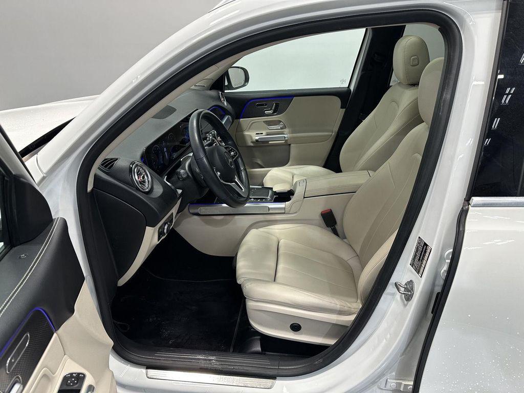 used 2021 Mercedes-Benz GLB 250 car, priced at $26,400