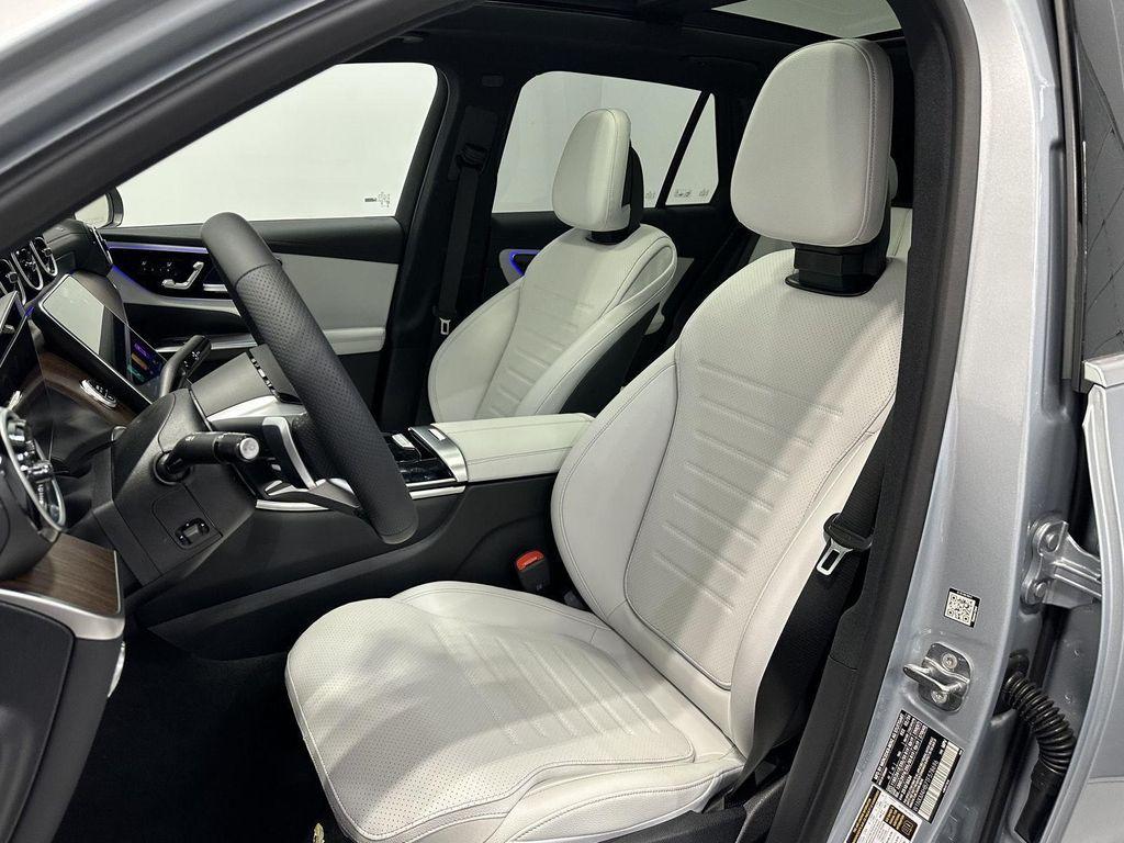 new 2026 Mercedes-Benz GLC 300 car, priced at $60,250