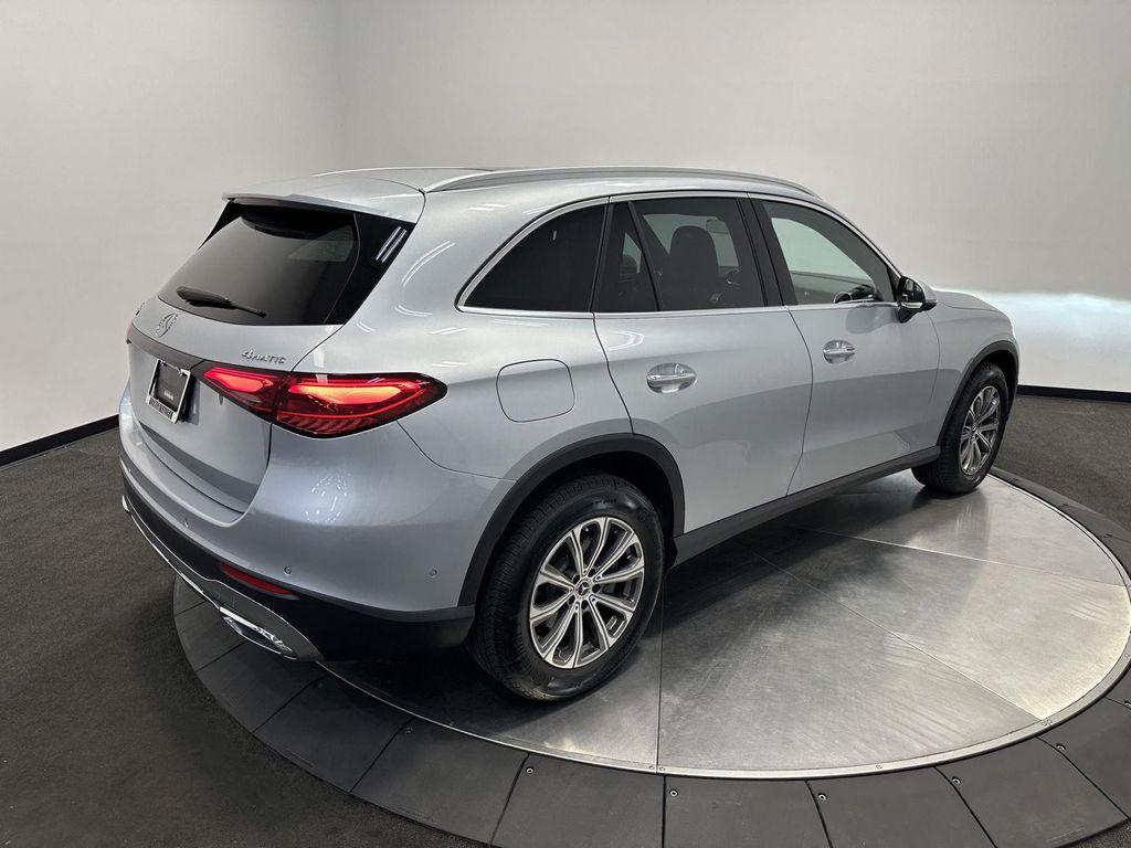 Mercedes-Benz GLC view 6