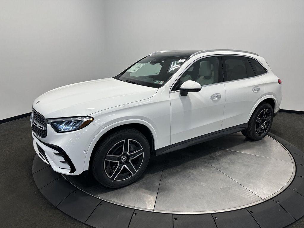 new 2026 Mercedes-Benz GLC 300 car, priced at $60,385