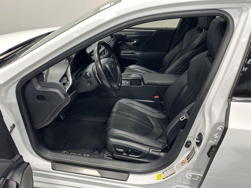 used 2019 Lexus ES 350 car, priced at $28,900