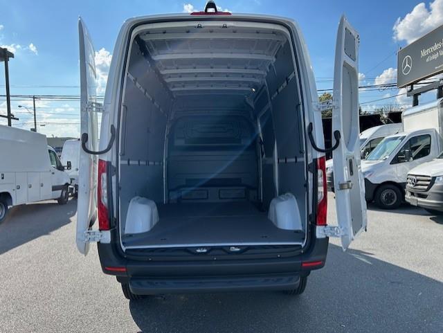 new 2025 Mercedes-Benz Sprinter 2500 car, priced at $64,079