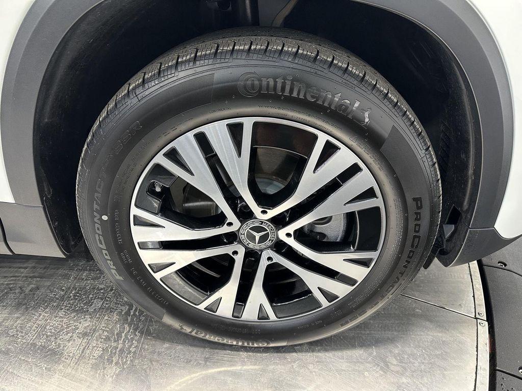 used 2026 Mercedes-Benz GLA 250 car, priced at $39,900