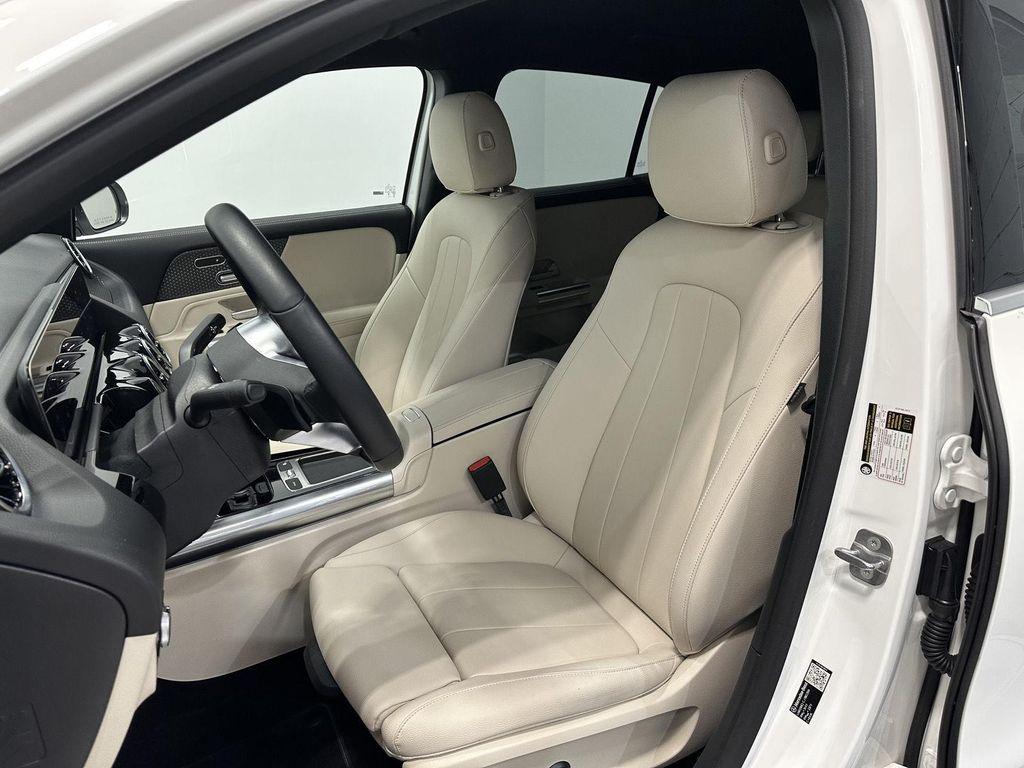 used 2026 Mercedes-Benz GLA 250 car, priced at $39,900