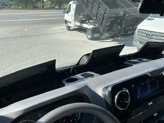 new 2025 Mercedes-Benz Sprinter 2500 car, priced at $67,598