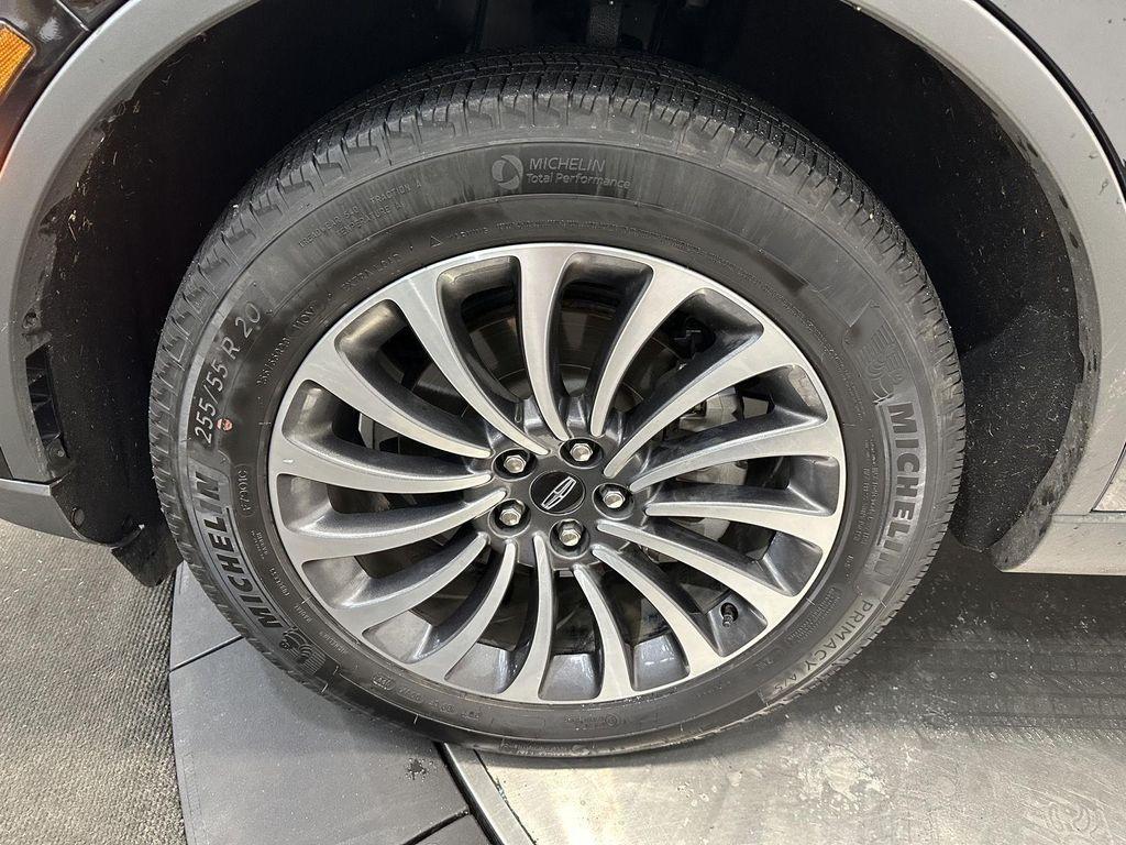 used 2024 Lincoln Aviator car, priced at $46,900