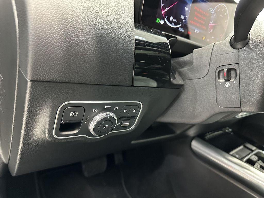 used 2026 Mercedes-Benz GLA 250 car, priced at $44,900