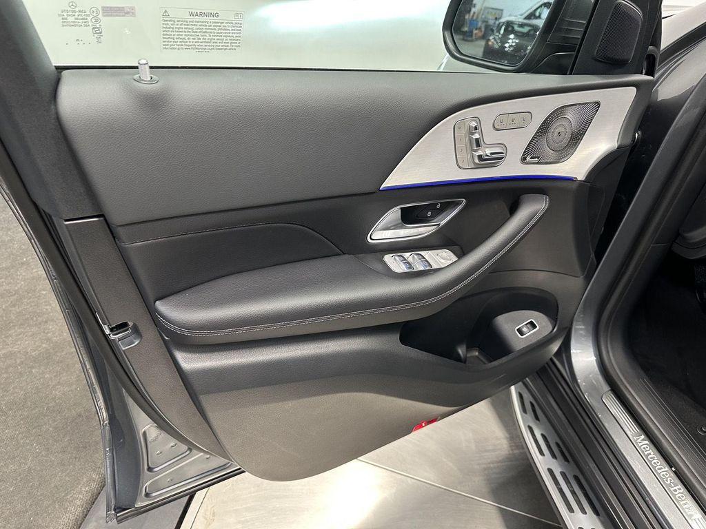 new 2026 Mercedes-Benz GLE 450 car, priced at $82,685