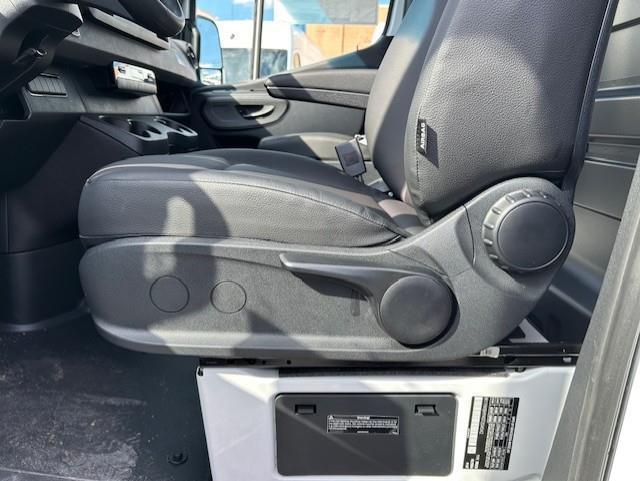 new 2025 Mercedes-Benz Sprinter 2500 car, priced at $60,183