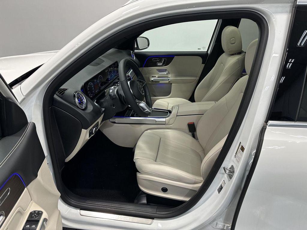 new 2026 Mercedes-Benz GLB 250 car, priced at $53,325