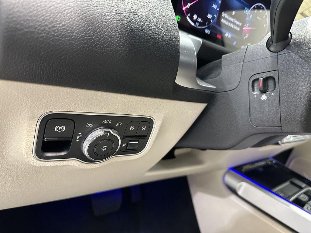 new 2026 Mercedes-Benz GLB 250 car, priced at $53,325