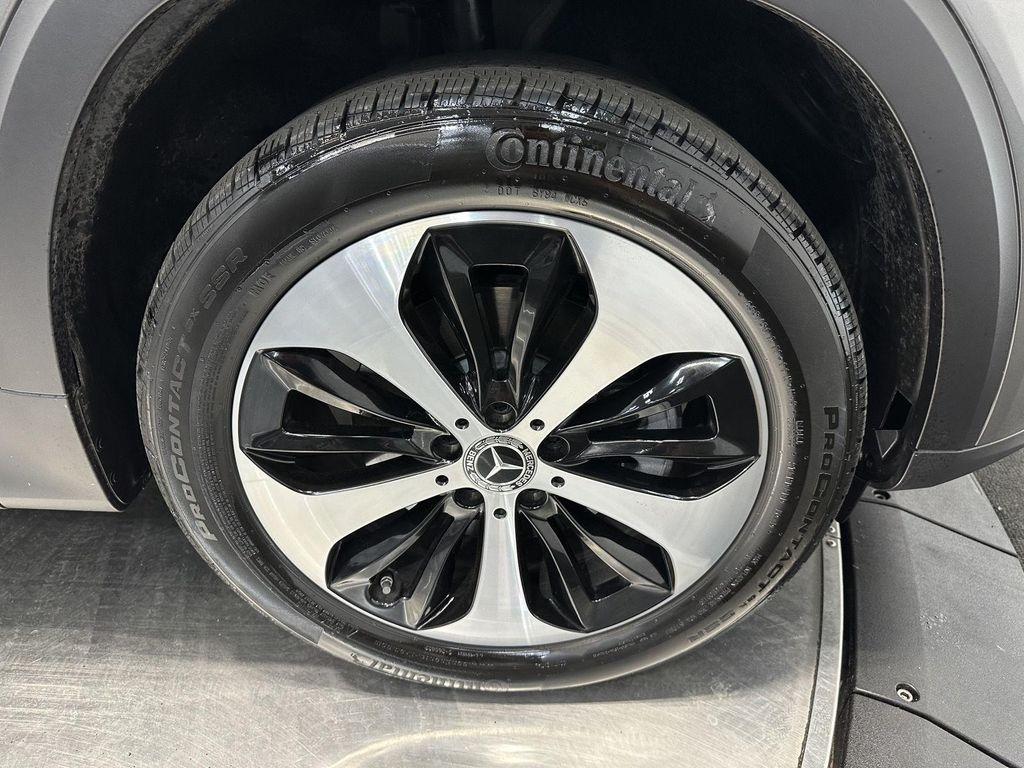 used 2025 Mercedes-Benz GLB 250 car, priced at $47,900