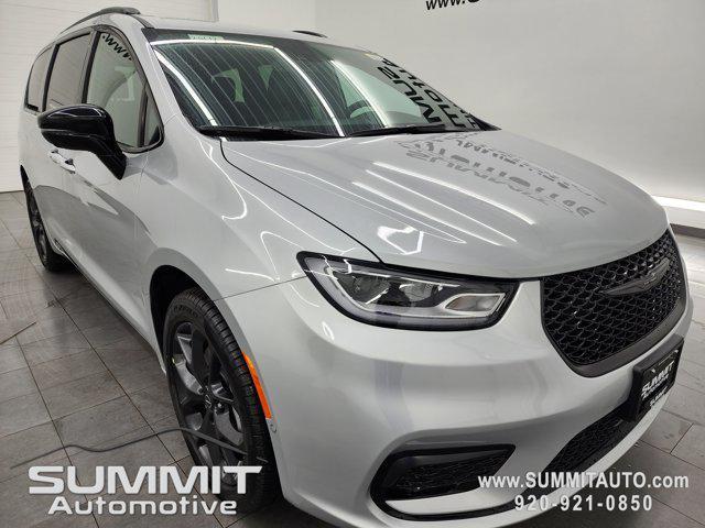 new 2026 Chrysler Pacifica car, priced at $46,621