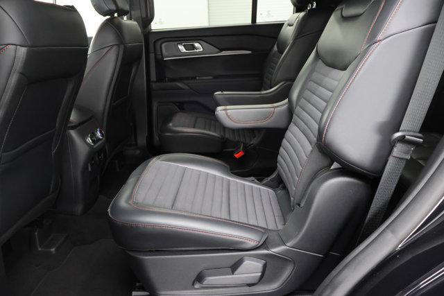 used 2025 Ford Explorer car, priced at $39,999