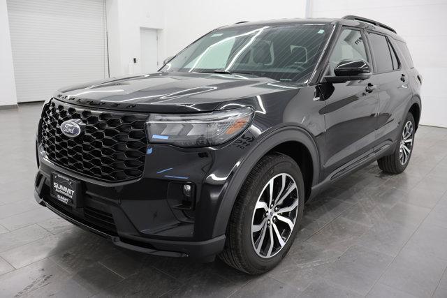 used 2025 Ford Explorer car, priced at $39,999