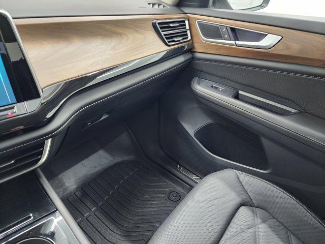 used 2025 Volkswagen Atlas car, priced at $35,991