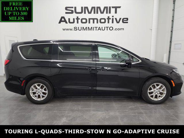 used 2024 Chrysler Pacifica car