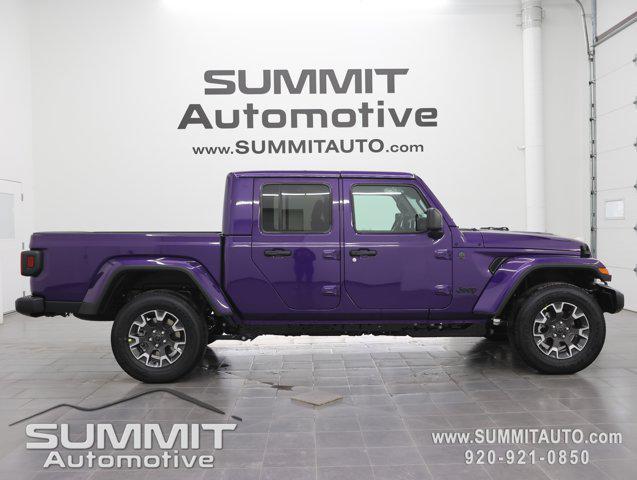 new 2026 Jeep Gladiator car, priced at $47,742