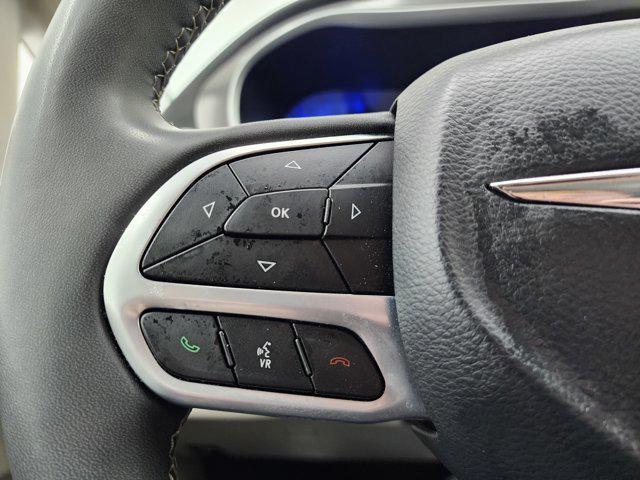 used 2024 Chrysler Pacifica car