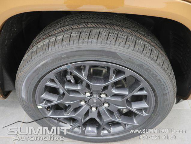 new 2026 Jeep Grand Cherokee car, priced at $62,611