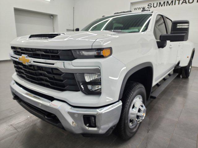 used 2025 Chevrolet Silverado 3500 car, priced at $65,999